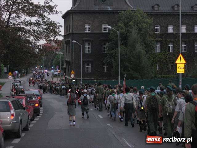Zdjęcie w galerii na portalu naszraciborz.pl: Pomnik Harcerek i Harcerzy 25 lat później wiadomości z regionu