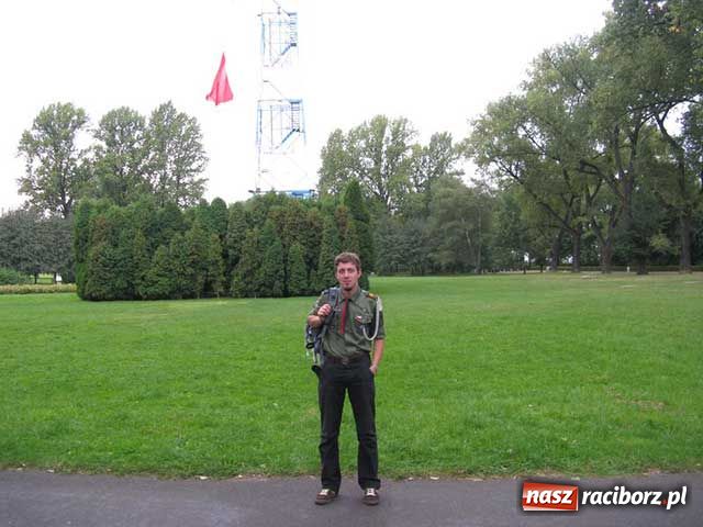 Zdjęcie w galerii na portalu naszraciborz.pl: Pomnik Harcerek i Harcerzy 25 lat później wiadomości z regionu