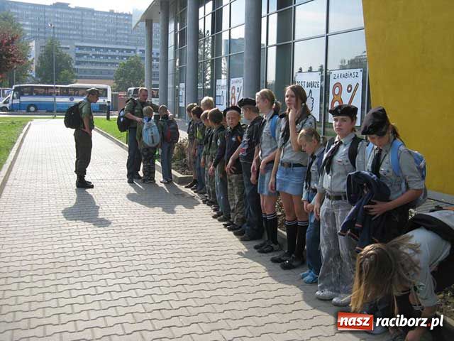 Zdjęcie w galerii na portalu naszraciborz.pl: Pomnik Harcerek i Harcerzy 25 lat później wiadomości z regionu