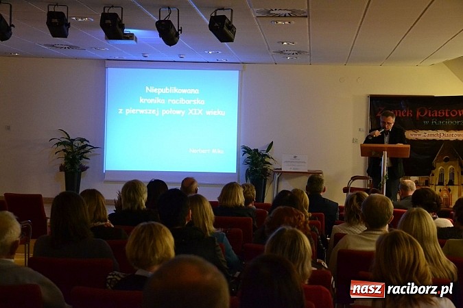 Zdjęcie w galerii na portalu naszraciborz.pl: O nieznanej raciborskiej kronice na zamku wiadomości z regionu