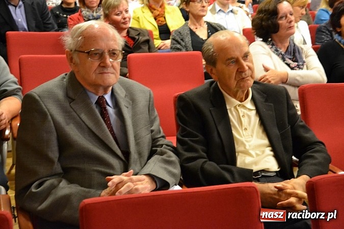 Zdjęcie w galerii na portalu naszraciborz.pl: O nieznanej raciborskiej kronice na zamku wiadomości z regionu