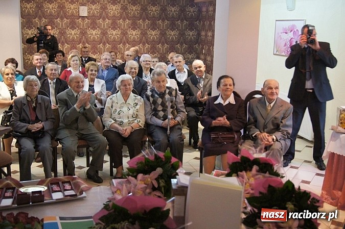 Zdjęcie w galerii na portalu naszraciborz.pl: Miłość jest najważniejsza, czyli wyjątkowy jubileusz w gminie Nędza wiadomości z regionu