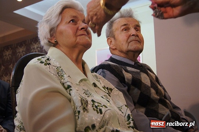 Zdjęcie w galerii na portalu naszraciborz.pl: Miłość jest najważniejsza, czyli wyjątkowy jubileusz w gminie Nędza wiadomości z regionu