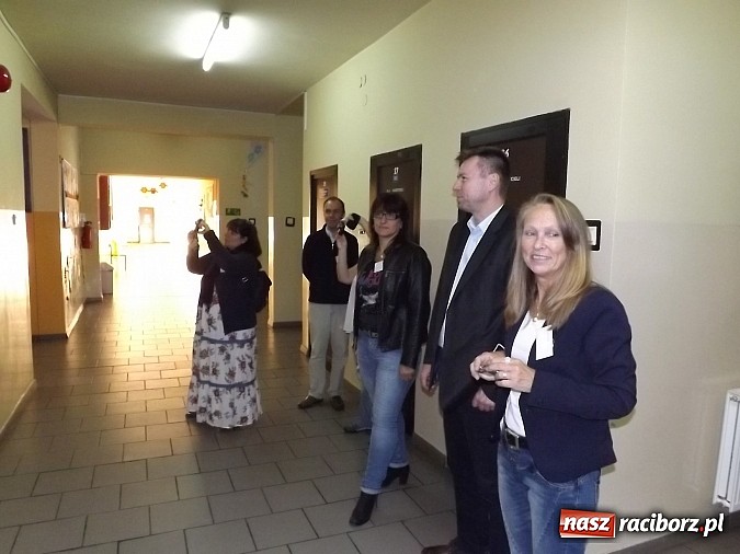 Zdjęcie w galerii na portalu naszraciborz.pl: Zagraniczni goście szkoły w Markowicach wiadomości z regionu