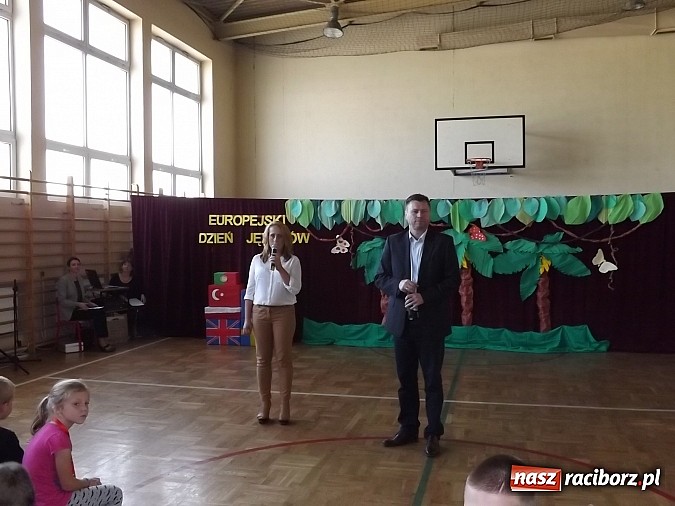 Zdjęcie w galerii na portalu naszraciborz.pl: Zagraniczni goście szkoły w Markowicach wiadomości z regionu