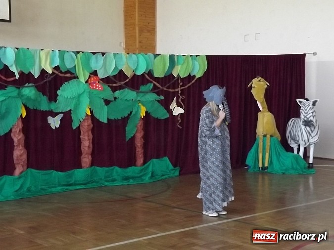 Zdjęcie w galerii na portalu naszraciborz.pl: Zagraniczni goście szkoły w Markowicach wiadomości z regionu