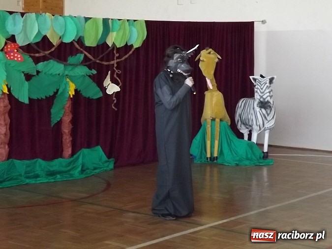 Zdjęcie w galerii na portalu naszraciborz.pl: Zagraniczni goście szkoły w Markowicach wiadomości z regionu