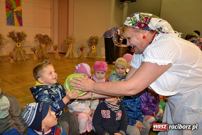 Zdjęcie w galerii na portalu naszraciborz.pl: Doroczne kiszenie kapusty w Tworkowie wiadomości z regionu