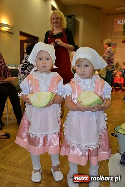 Zdjęcie w galerii na portalu naszraciborz.pl: Doroczne kiszenie kapusty w Tworkowie wiadomości z regionu