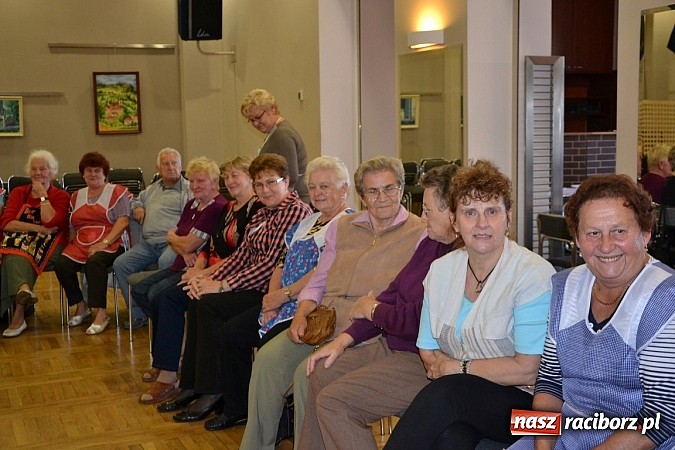 Zdjęcie w galerii na portalu naszraciborz.pl: Doroczne kiszenie kapusty w Tworkowie wiadomości z regionu