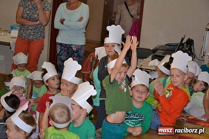 Zdjęcie w galerii na portalu naszraciborz.pl: Doroczne kiszenie kapusty w Tworkowie wiadomości z regionu