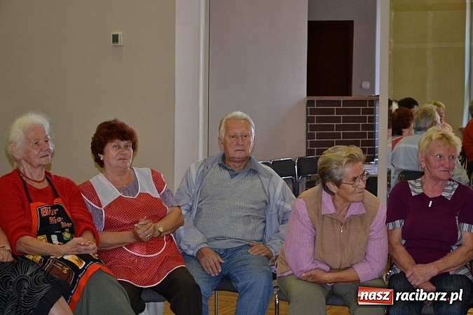 Zdjęcie w galerii na portalu naszraciborz.pl: Doroczne kiszenie kapusty w Tworkowie wiadomości z regionu