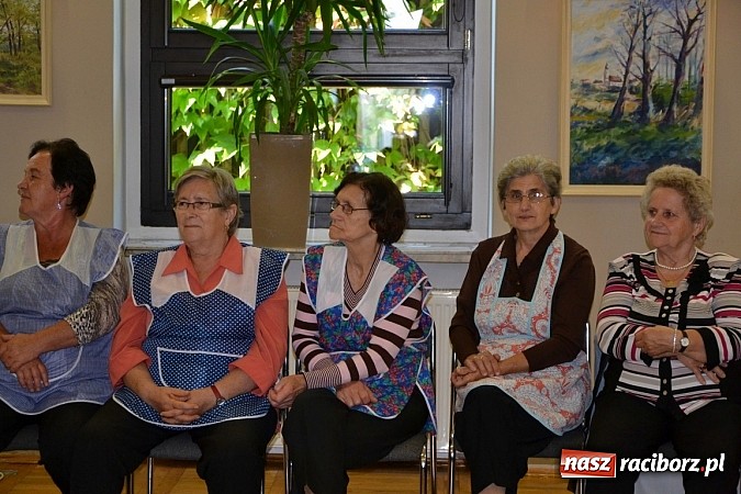 Zdjęcie w galerii na portalu naszraciborz.pl: Doroczne kiszenie kapusty w Tworkowie wiadomości z regionu