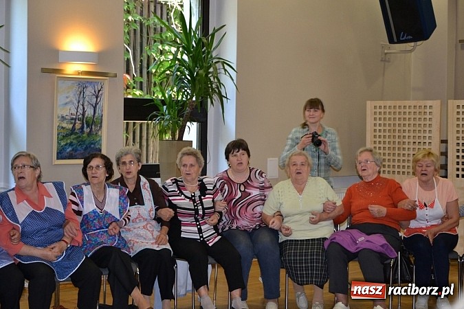 Zdjęcie w galerii na portalu naszraciborz.pl: Doroczne kiszenie kapusty w Tworkowie wiadomości z regionu