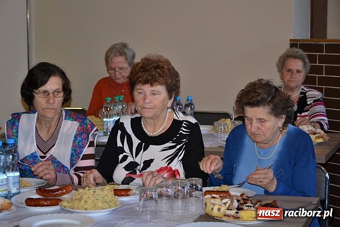 Zdjęcie w galerii na portalu naszraciborz.pl: Doroczne kiszenie kapusty w Tworkowie wiadomości z regionu