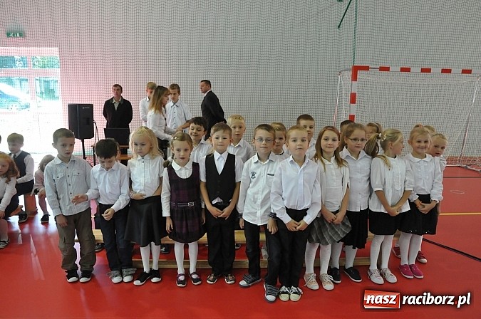 Zdjęcie w galerii na portalu naszraciborz.pl: Panie Boże, spraw żeby było tu mniej ludzi jak w naszym kościele! wiadomości z regionu