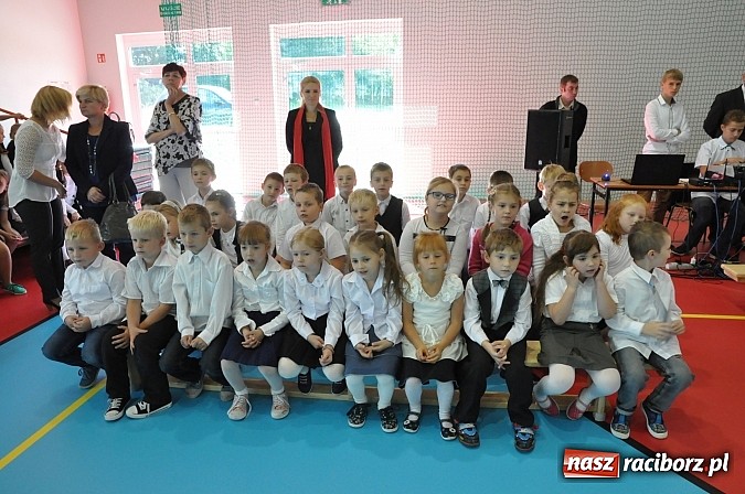 Zdjęcie w galerii na portalu naszraciborz.pl: Panie Boże, spraw żeby było tu mniej ludzi jak w naszym kościele! wiadomości z regionu