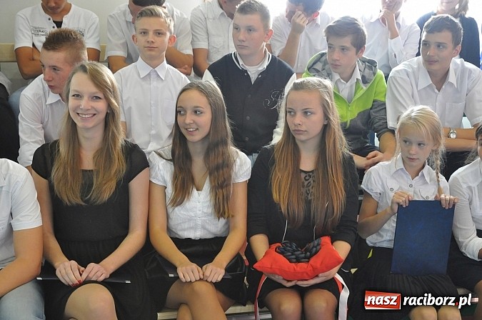 Zdjęcie w galerii na portalu naszraciborz.pl: Panie Boże, spraw żeby było tu mniej ludzi jak w naszym kościele! wiadomości z regionu