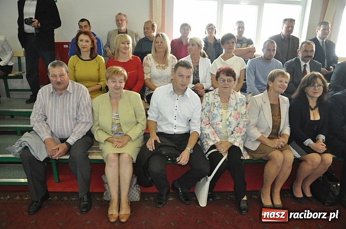 Zdjęcie w galerii na portalu naszraciborz.pl: Panie Boże, spraw żeby było tu mniej ludzi jak w naszym kościele! wiadomości z regionu