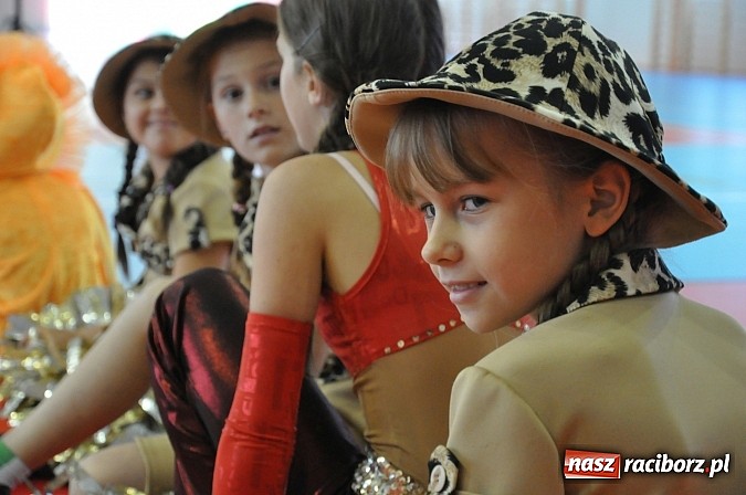 Zdjęcie w galerii na portalu naszraciborz.pl: Panie Boże, spraw żeby było tu mniej ludzi jak w naszym kościele! wiadomości z regionu