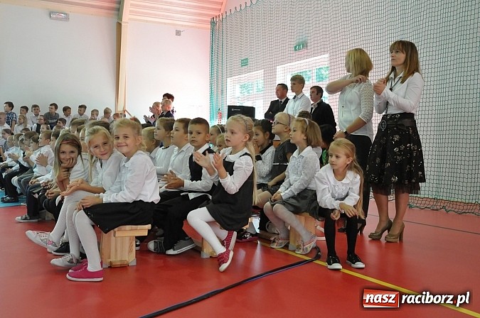 Zdjęcie w galerii na portalu naszraciborz.pl: Panie Boże, spraw żeby było tu mniej ludzi jak w naszym kościele! wiadomości z regionu