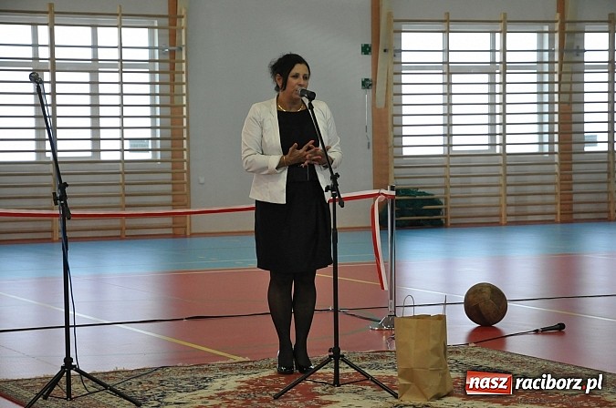 Zdjęcie w galerii na portalu naszraciborz.pl: Panie Boże, spraw żeby było tu mniej ludzi jak w naszym kościele! wiadomości z regionu