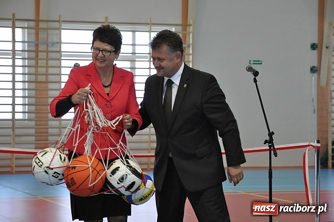 Zdjęcie w galerii na portalu naszraciborz.pl: Panie Boże, spraw żeby było tu mniej ludzi jak w naszym kościele! wiadomości z regionu