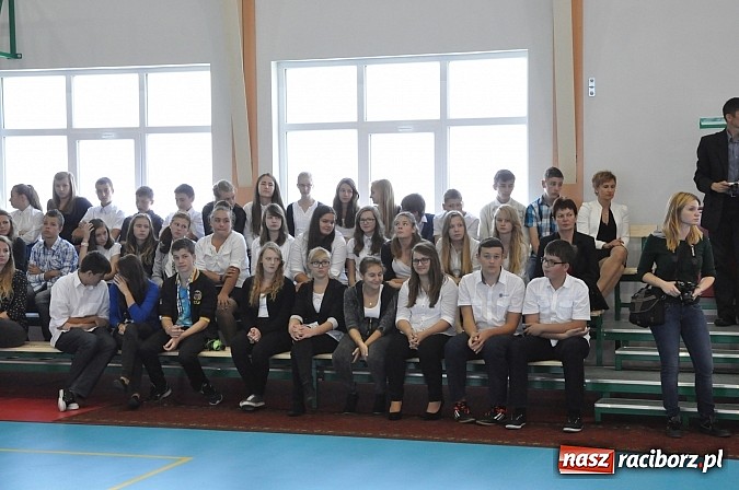 Zdjęcie w galerii na portalu naszraciborz.pl: Panie Boże, spraw żeby było tu mniej ludzi jak w naszym kościele! wiadomości z regionu