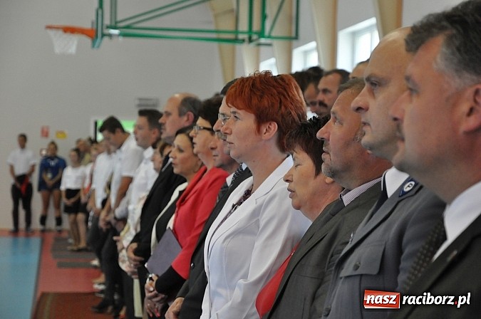 Zdjęcie w galerii na portalu naszraciborz.pl: Panie Boże, spraw żeby było tu mniej ludzi jak w naszym kościele! wiadomości z regionu