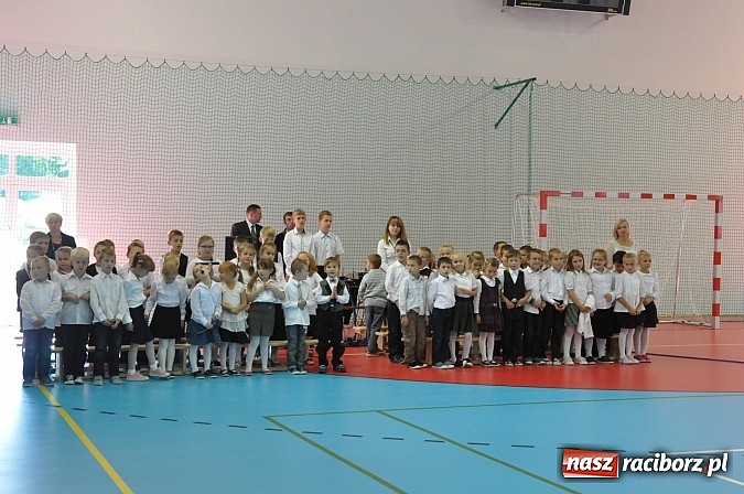 Zdjęcie w galerii na portalu naszraciborz.pl: Panie Boże, spraw żeby było tu mniej ludzi jak w naszym kościele! wiadomości z regionu