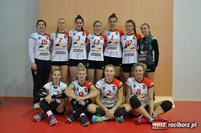 Zdjęcie w galerii na portalu naszraciborz.pl: Panie Boże, spraw żeby było tu mniej ludzi jak w naszym kościele! wiadomości z regionu