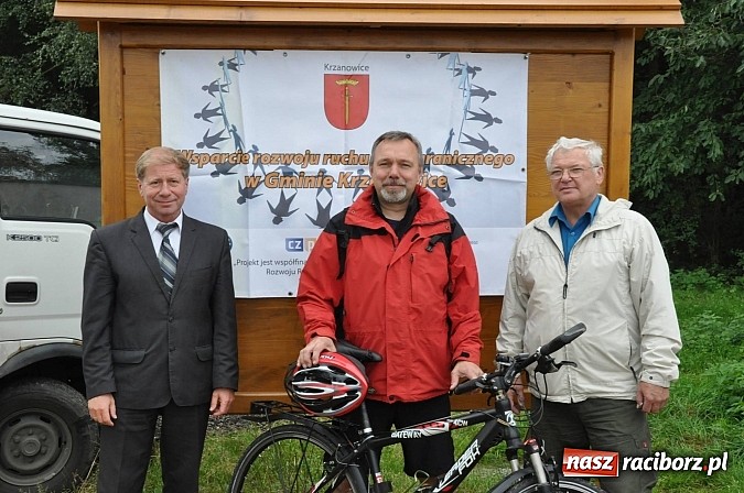 Zdjęcie w galerii na portalu naszraciborz.pl: W gminie Krzanowice oznakowano ścieżki i zbudowano miejsca rekreacji dla rowerzystów wiadomości z regionu