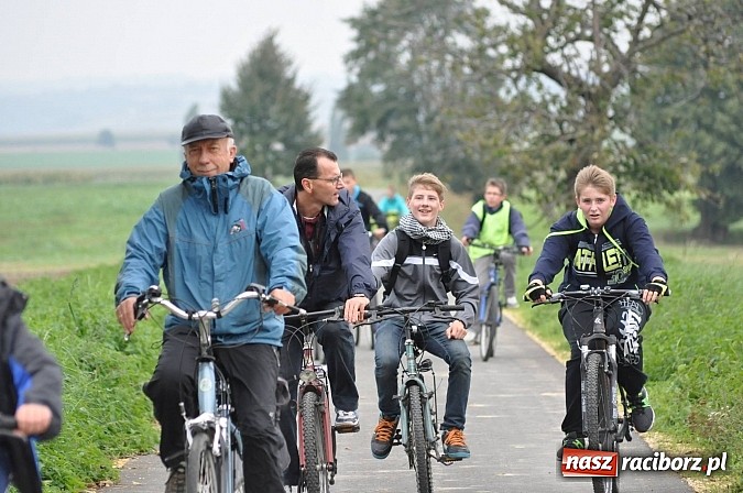 Zdjęcie w galerii na portalu naszraciborz.pl: W gminie Krzanowice oznakowano ścieżki i zbudowano miejsca rekreacji dla rowerzystów wiadomości z regionu
