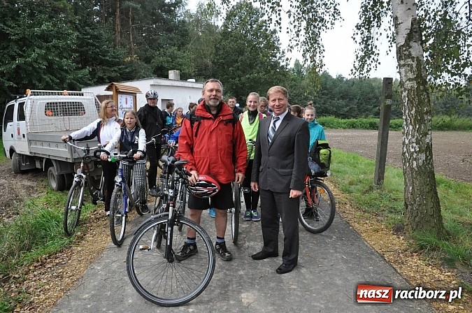 Zdjęcie w galerii na portalu naszraciborz.pl: W gminie Krzanowice oznakowano ścieżki i zbudowano miejsca rekreacji dla rowerzystów wiadomości z regionu