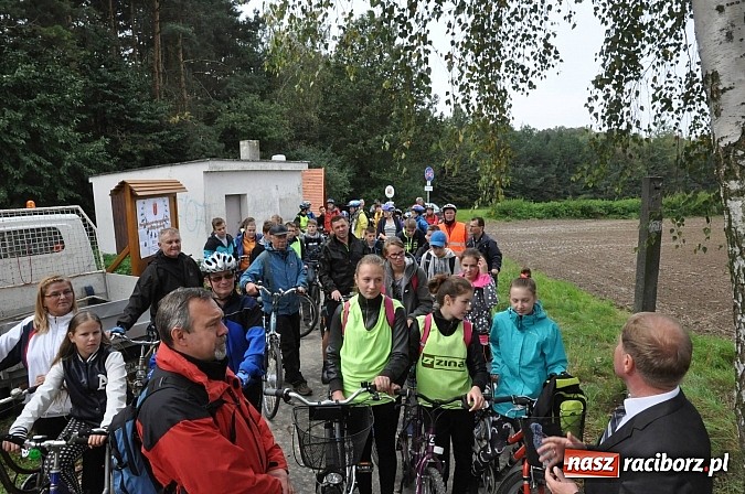 Zdjęcie w galerii na portalu naszraciborz.pl: W gminie Krzanowice oznakowano ścieżki i zbudowano miejsca rekreacji dla rowerzystów wiadomości z regionu