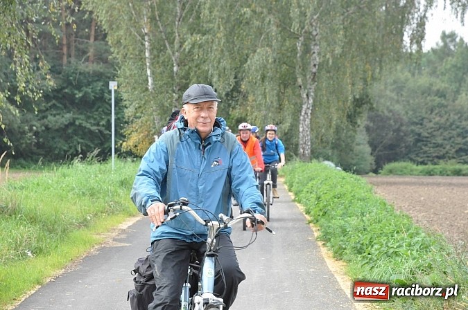 Zdjęcie w galerii na portalu naszraciborz.pl: W gminie Krzanowice oznakowano ścieżki i zbudowano miejsca rekreacji dla rowerzystów wiadomości z regionu