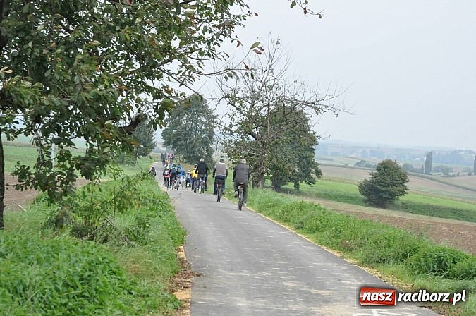 Zdjęcie w galerii na portalu naszraciborz.pl: W gminie Krzanowice oznakowano ścieżki i zbudowano miejsca rekreacji dla rowerzystów wiadomości z regionu