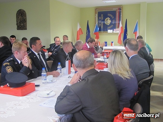 Zdjęcie w galerii na portalu naszraciborz.pl: W Markowicach o działaniach przeciwpowodziowych na polsko-czeskim pograniczu wiadomości z regionu