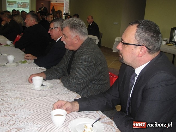 Zdjęcie w galerii na portalu naszraciborz.pl: W Markowicach o działaniach przeciwpowodziowych na polsko-czeskim pograniczu wiadomości z regionu