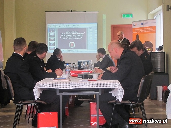 Zdjęcie w galerii na portalu naszraciborz.pl: W Markowicach o działaniach przeciwpowodziowych na polsko-czeskim pograniczu wiadomości z regionu