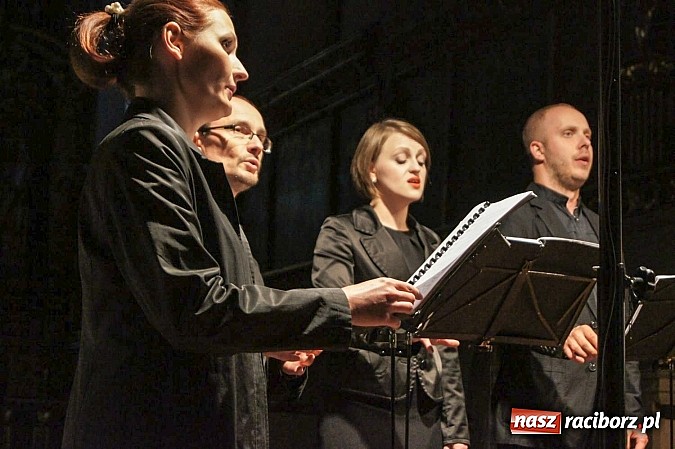 Zdjęcie w galerii na portalu naszraciborz.pl: Rewelacyjna Capella Cracoviensis wystąpiła w Raciborzu  wiadomości z regionu