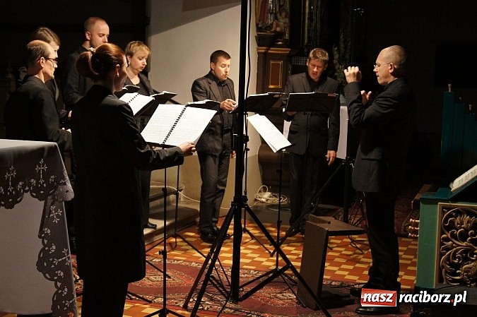 Zdjęcie w galerii na portalu naszraciborz.pl: Rewelacyjna Capella Cracoviensis wystąpiła w Raciborzu  wiadomości z regionu