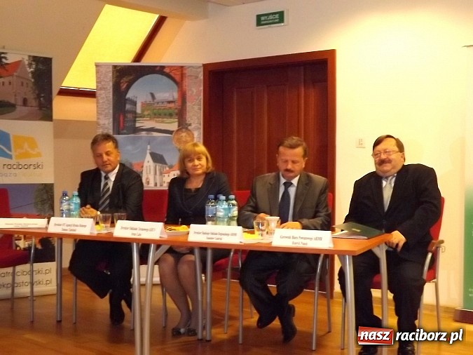 Zdjęcie w galerii na portalu naszraciborz.pl: Konferencja szkoleniowa dla rolników na Zamku Piastowskim wiadomości z regionu