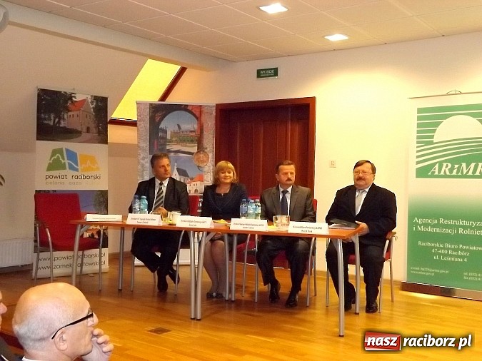 Zdjęcie w galerii na portalu naszraciborz.pl: Konferencja szkoleniowa dla rolników na Zamku Piastowskim wiadomości z regionu