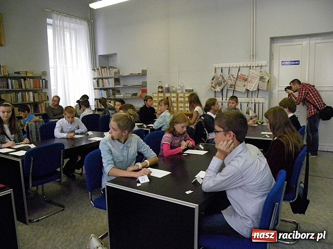 Zdjęcie w galerii na portalu naszraciborz.pl: Konkurs Wiedzy o Ruchu Drogowym wiadomości z regionu