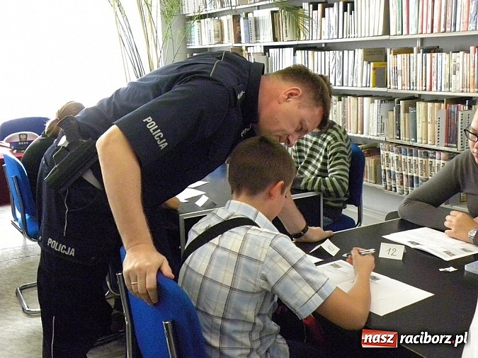 Zdjęcie w galerii na portalu naszraciborz.pl: Konkurs Wiedzy o Ruchu Drogowym wiadomości z regionu