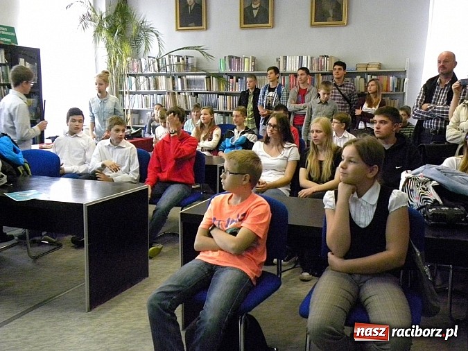 Zdjęcie w galerii na portalu naszraciborz.pl: Konkurs Wiedzy o Ruchu Drogowym wiadomości z regionu