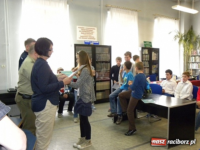 Zdjęcie w galerii na portalu naszraciborz.pl: Konkurs Wiedzy o Ruchu Drogowym wiadomości z regionu