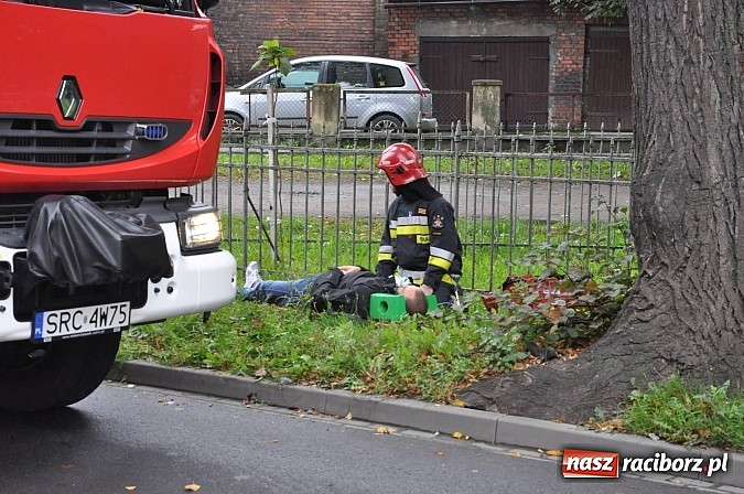Zdjęcie w galerii na portalu naszraciborz.pl: Służby ratunkowe i mundurowe ćwiczą przed zakładem karnym i na jego terenie wiadomości z regionu