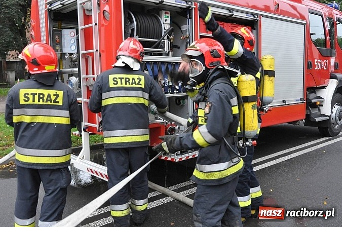 Zdjęcie w galerii na portalu naszraciborz.pl: Służby ratunkowe i mundurowe ćwiczą przed zakładem karnym i na jego terenie wiadomości z regionu